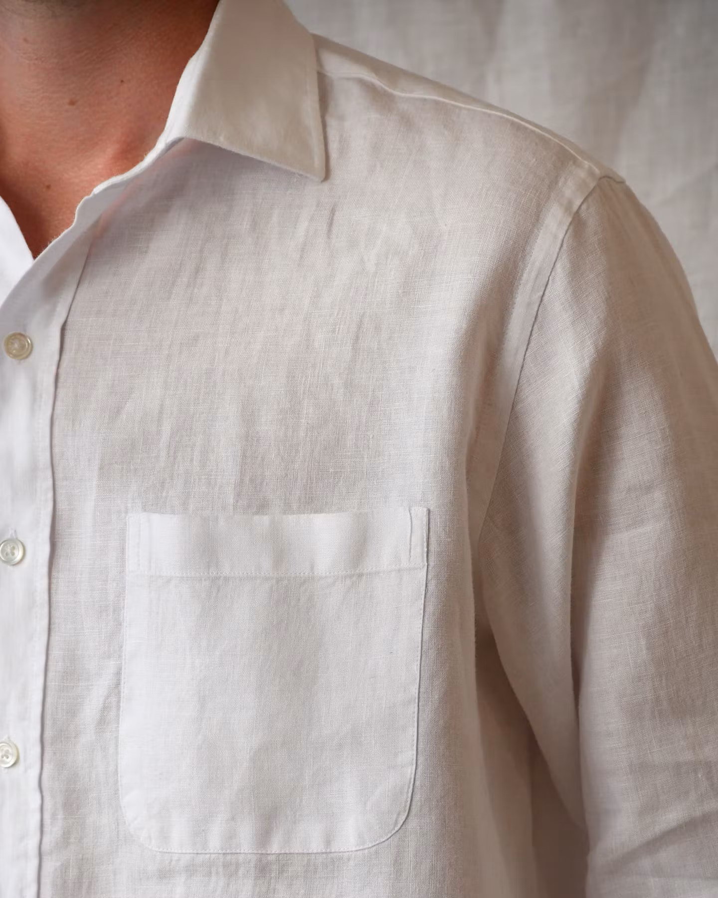 Porlamar vit – linneskjorta med krage