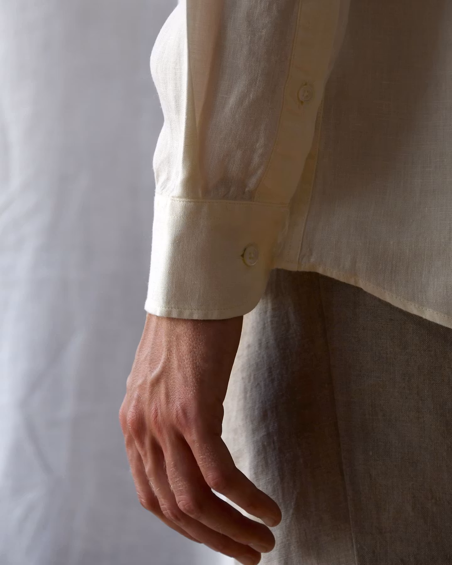 Porlamar off-white – linneskjorta med krage