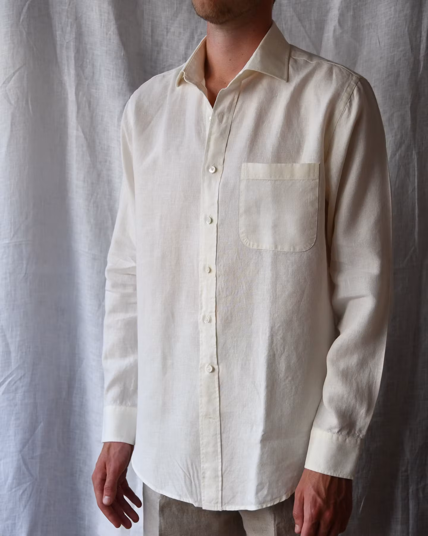 Porlamar off-white – linneskjorta med krage