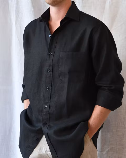 Porlamar svart – linneskjorta med krage