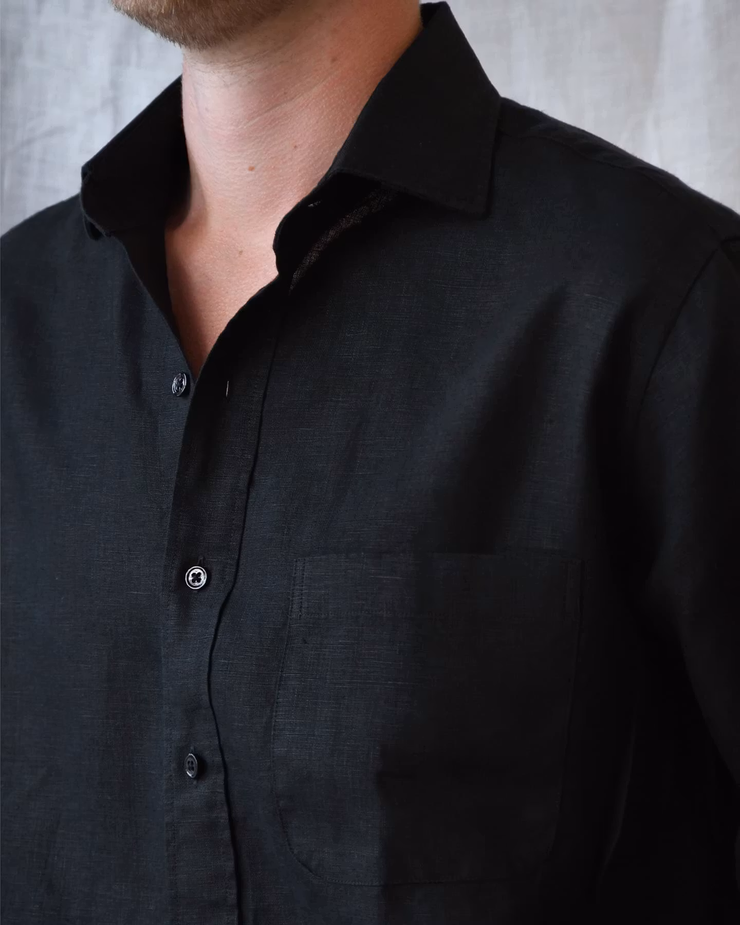 Porlamar svart – linneskjorta med krage