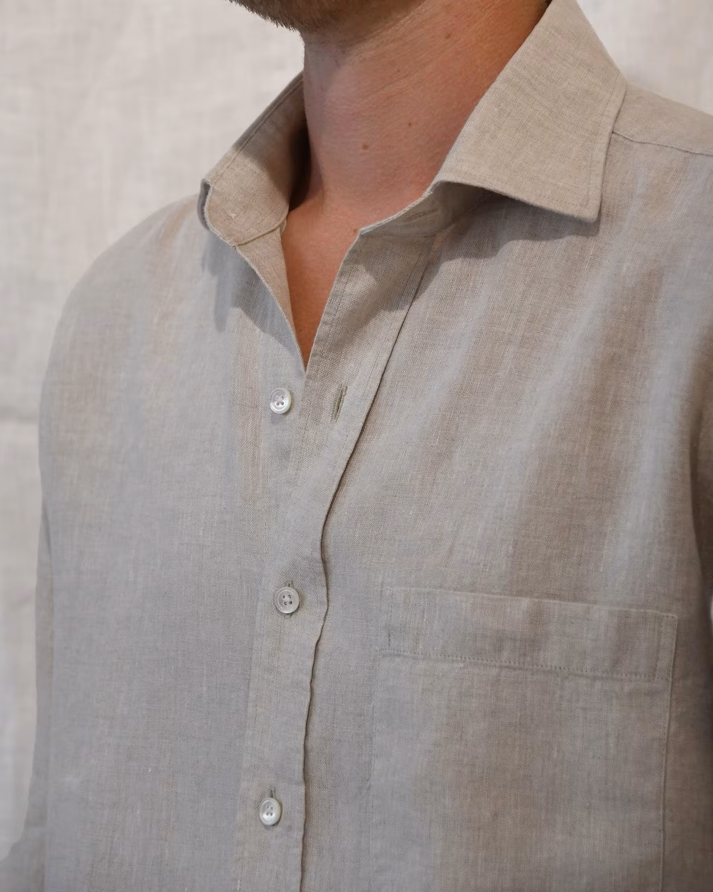 Porlamar beige – linneskjorta med krage