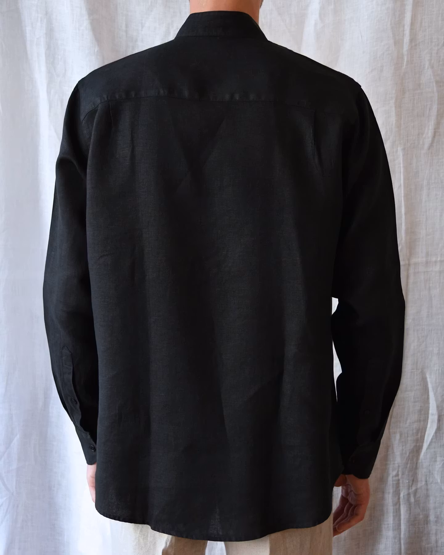 Porlamar svart – linneskjorta utan krage