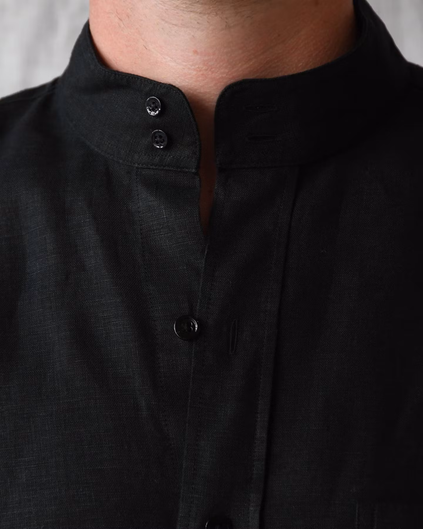 Porlamar svart – linneskjorta utan krage