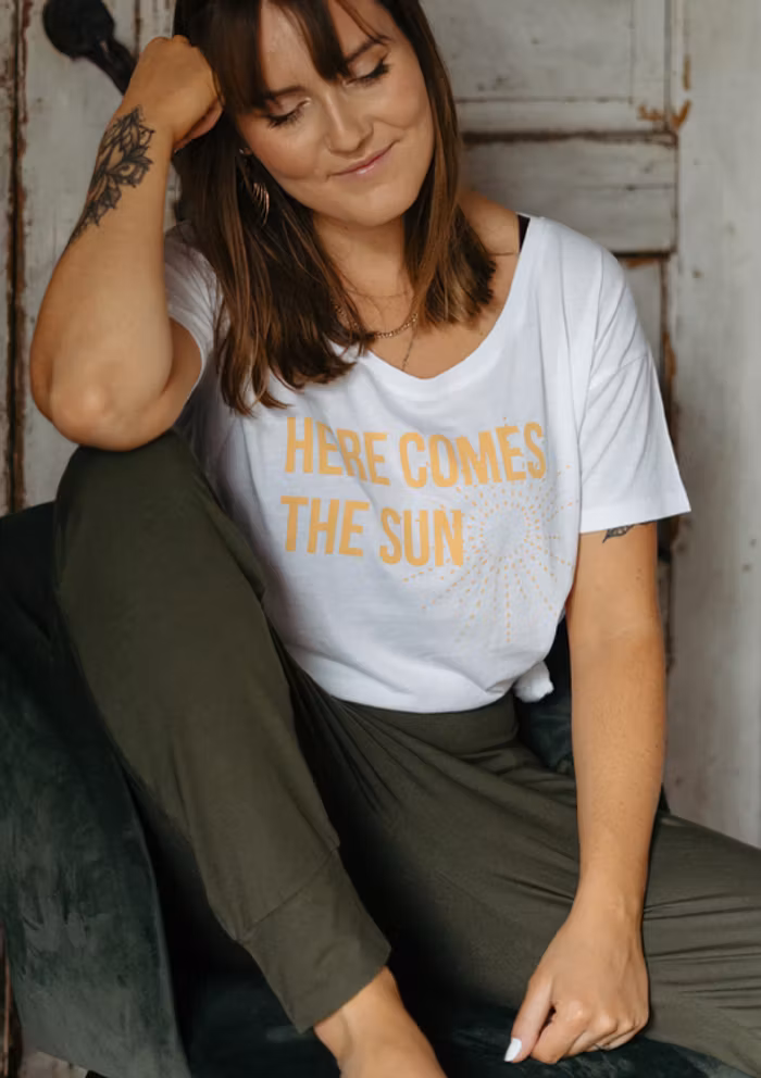 2:A Sortering T-shirt stl XL "Here comes the sun" White - Soul Factory