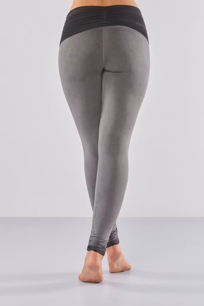 Yogaleggings Shaktified  Urban Roots Off black - Urban Goddess