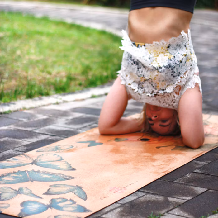 Yogamatta travelmat Kork "The practice of life" - Yggdrasil