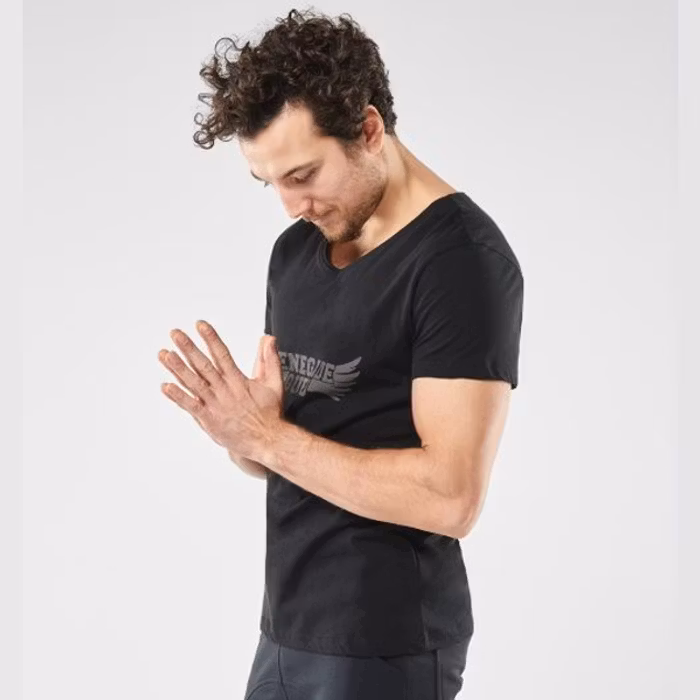 T-shirt Moksha Yoga tee Urban Black - Renegade Guru