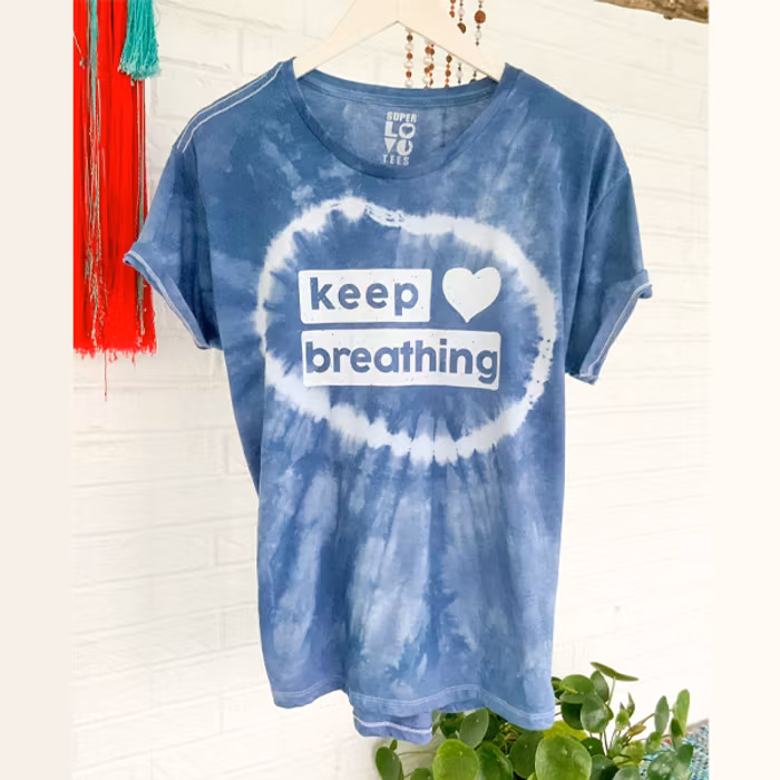 T-shirt "Keep Breathing" - SuperLove Tees