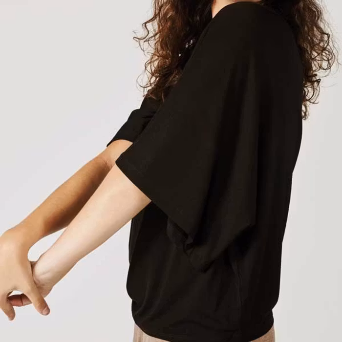 Top Pia Black - Movesgood