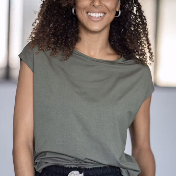 Yogatröja Layer Tee Kale - Indigo Luna