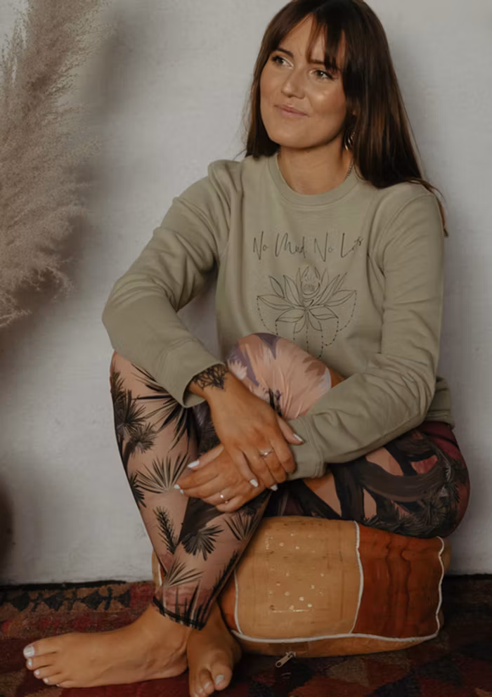Sweatshirt "No mud No Lotus" Sage - Soul Factory