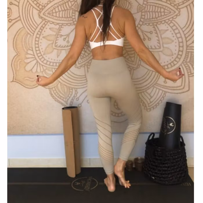 Yogaleggings Seamless Perfect fit 7/8 Champagne - Vackraliv Yoga