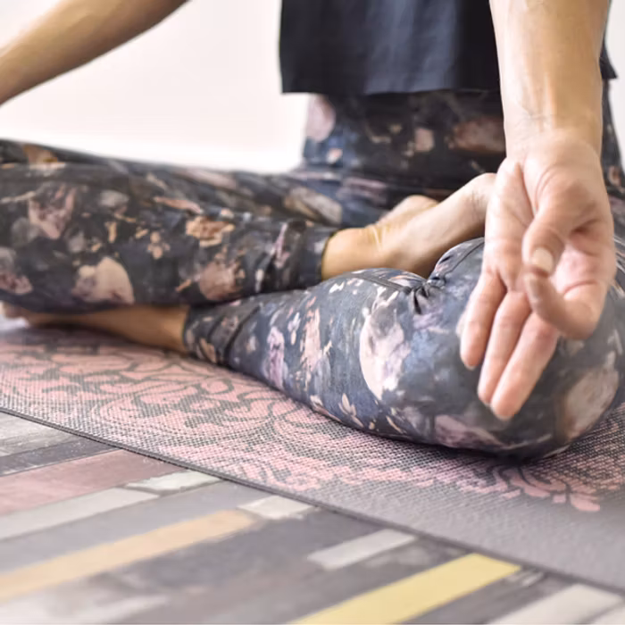 Yogamatta Mandala Warm Grey 4mm - Love Generation