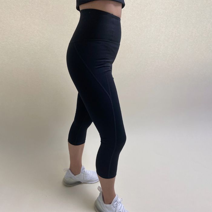 Yogaleggings Capri Black - Girlfriend Collective