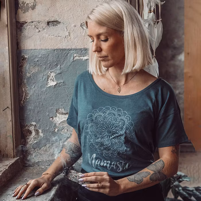 T-shirt "Namaste" Limited Edition Denim Grey - Soul Factory