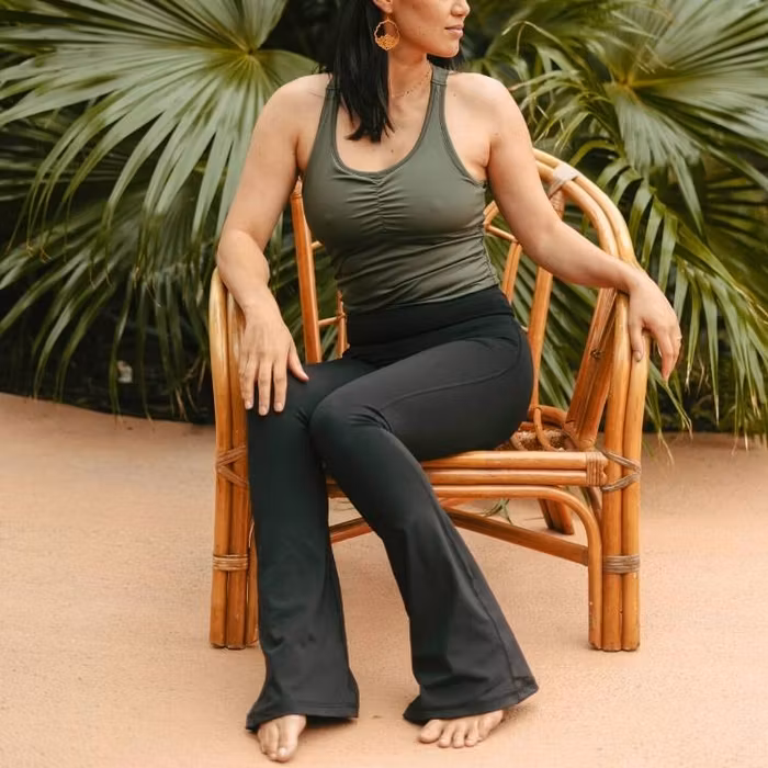Yogaleggings Flares ''Black'' - Soul Factory