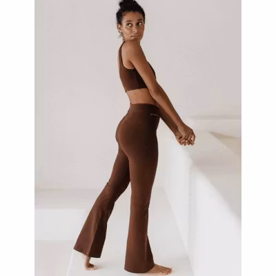 Yogaleggings Lola Bamboo Flares Chestnut - Studio K Yogaleggings Lola Bamboo Flares Chestnut - Studio K