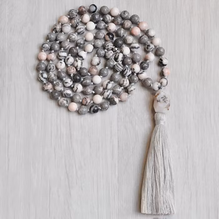 Mala halsband Give Love från Nouelle