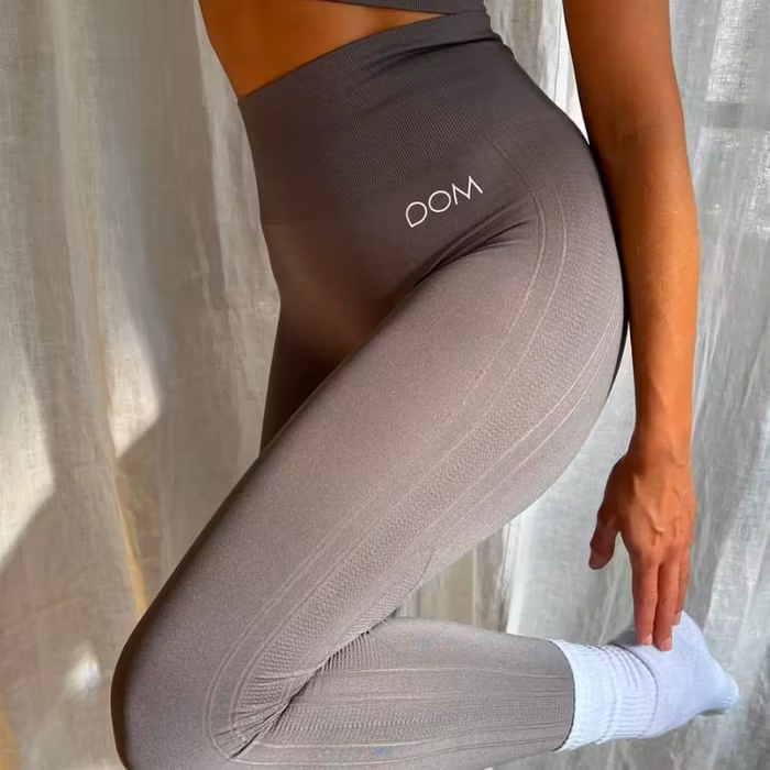 Yogaleggings Seamless CORA Moon Grey - DOM