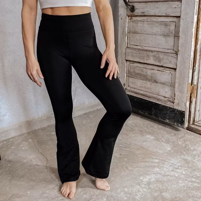 Yogaleggings Flares ''Black'' - Soul Factory