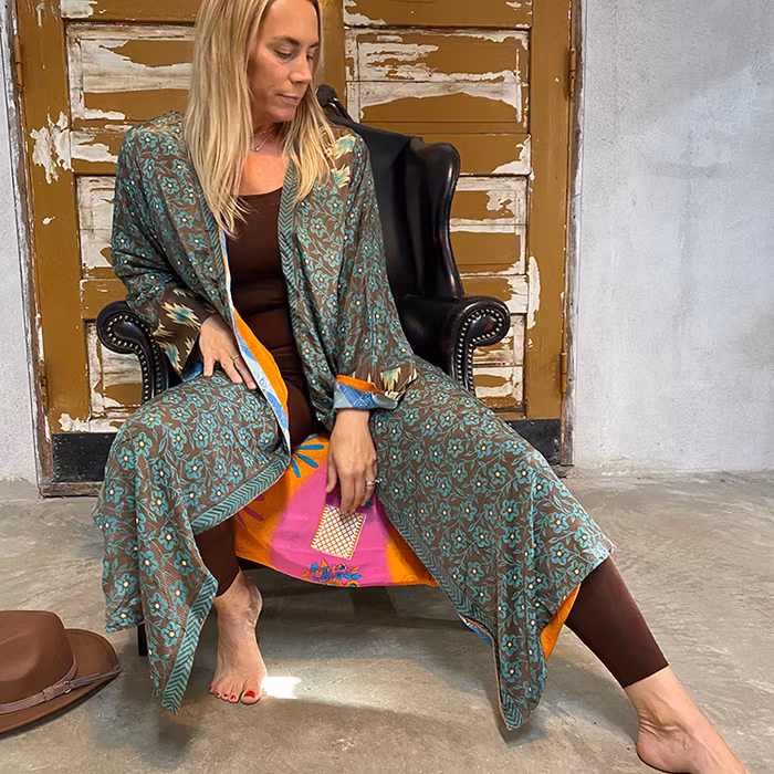 Kimono VÄNDBAR återvunnet silke Nr 126