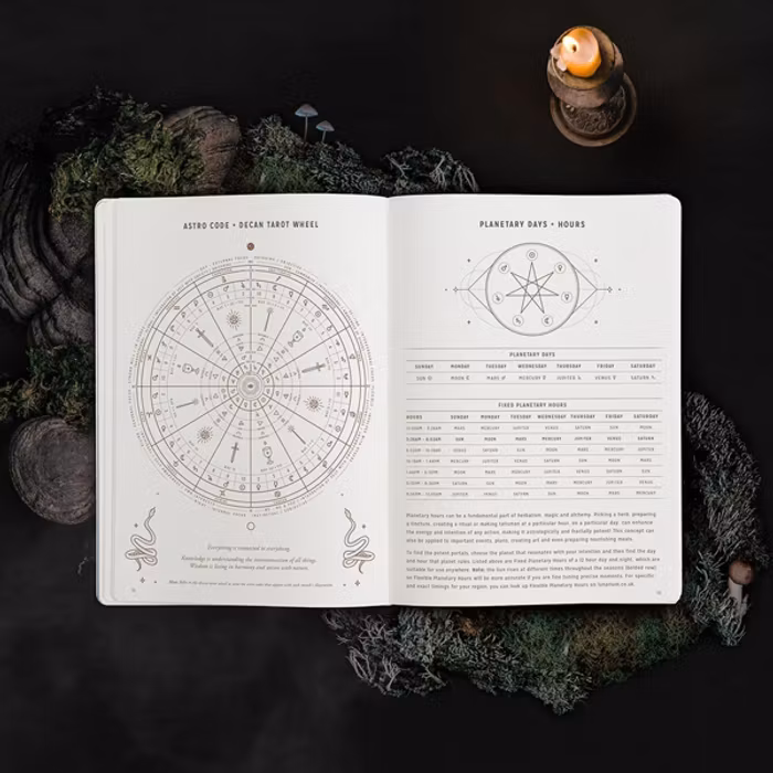 Kalender 2024 Astrological Planner White Leather A5 - Magic of I