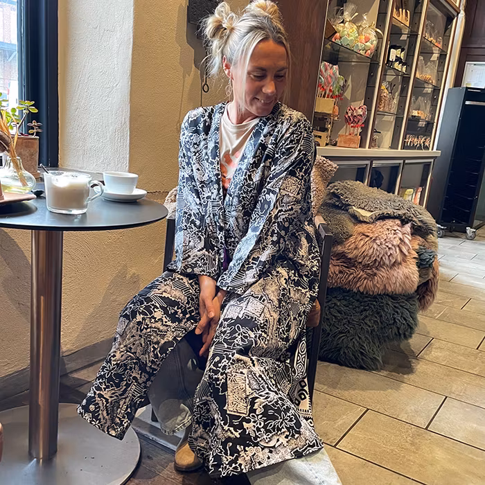 Kimono VÄNDBAR återvunnet silke Nr 146