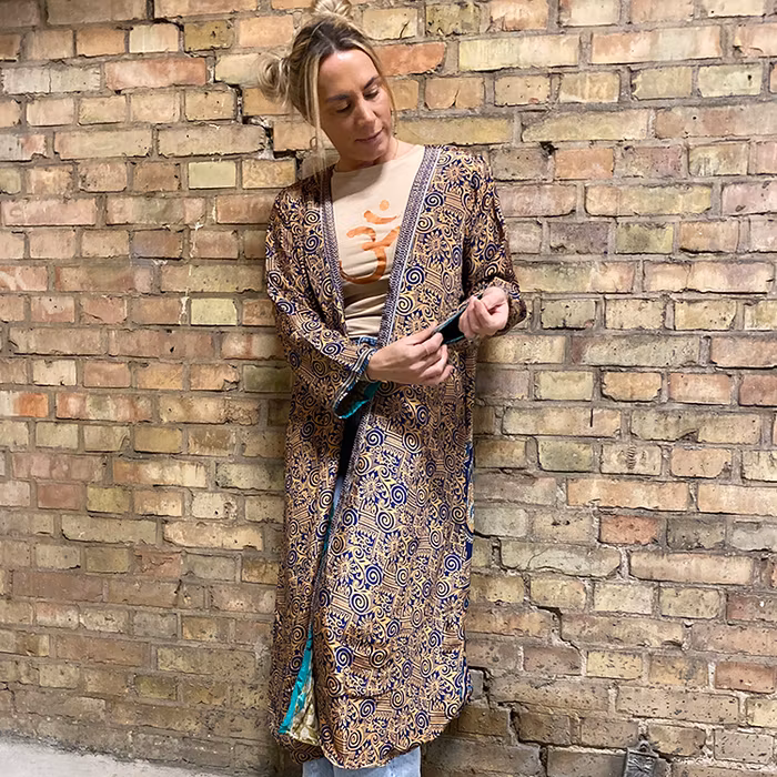 Kimono VÄNDBAR återvunnet silke Nr 179