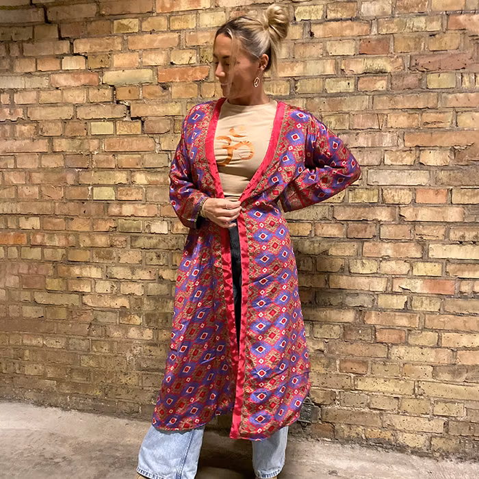 Kimono VÄNDBAR återvunnet silke Nr 196