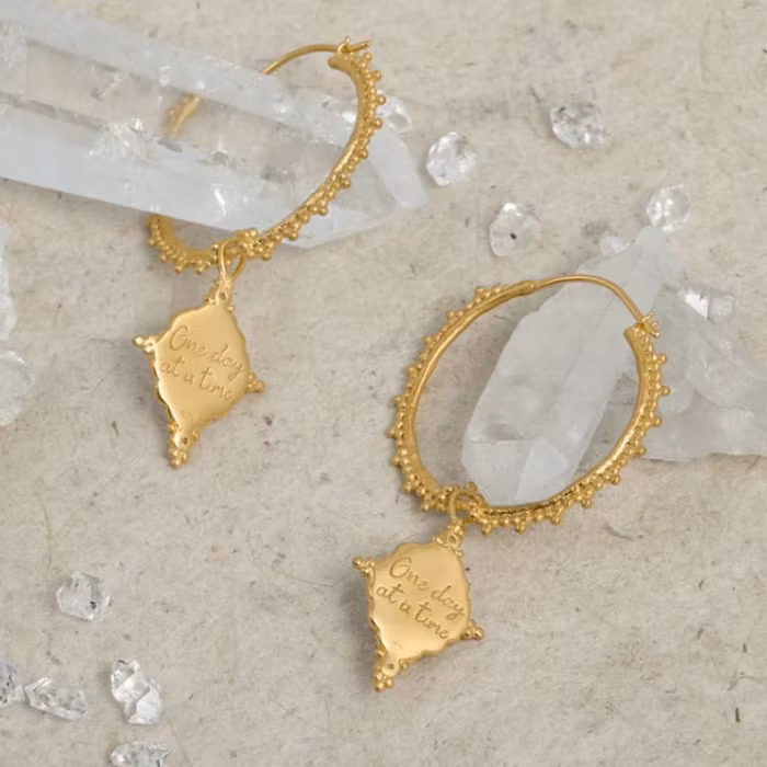 Örhänge One Day at a Time Hoop Gold - Ananda Soul