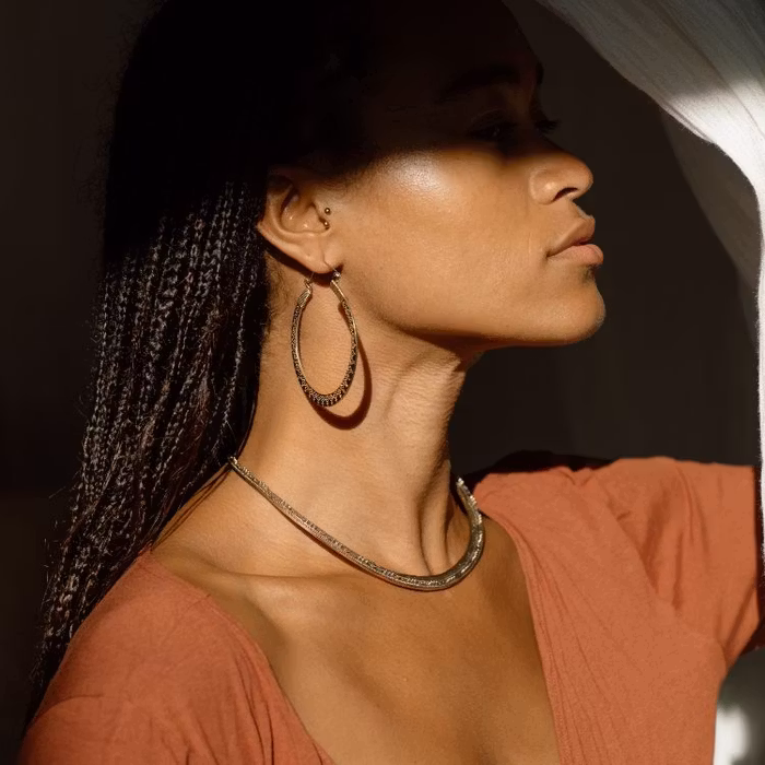 Örhänge Shivani Hoops- Nakila Collective