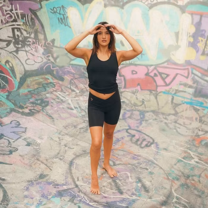 Yogashorts Sati Black - Urban Goddess