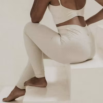 Yogaleggings Eira High Rise Bamboo Oatmeal - Studio K Yogaleggings Eira High Rise Bamboo Oatmeal - Studio K