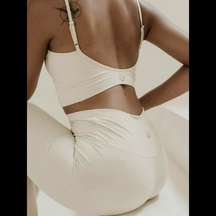 Yoga-BH Ester Bamboo Crop Top Oatmeal - Studio K