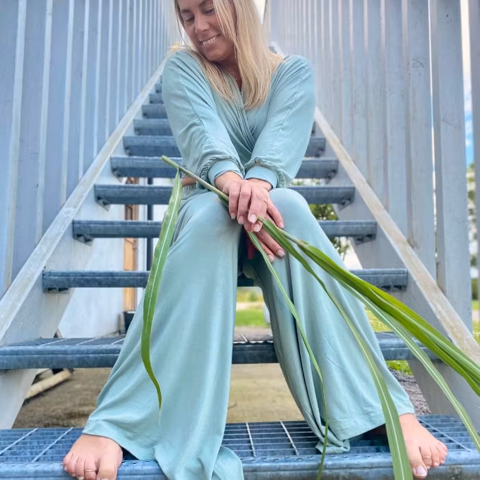 Byxor Bamboo Flow Pants Sage - Mad Peach