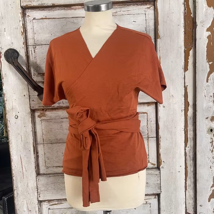 2:A SORTERING Tröja Wrap Top Baked Clay - Soul Factory
