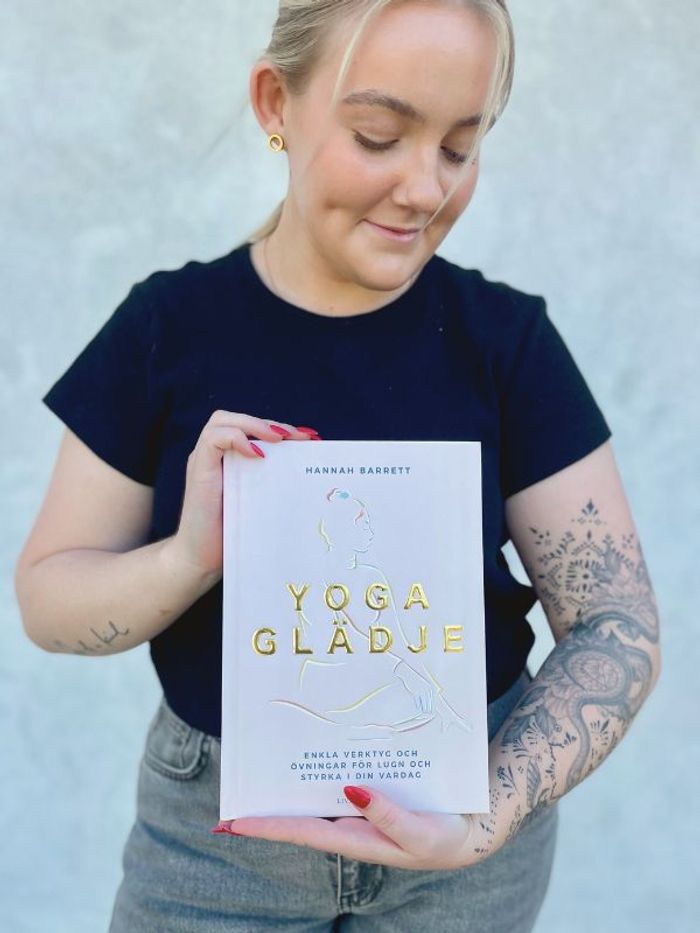 Bok Yoga Glädje - Hannah Barrett