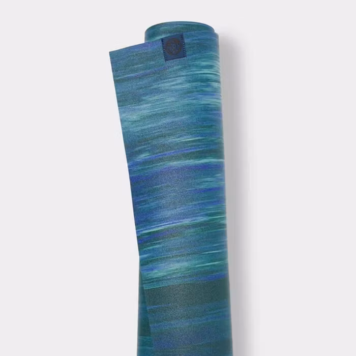 Yogamatta eKO SuperLite Travelmat 1,5 mm Blue Toad Marble - Manduka