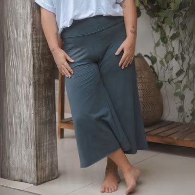 Byxor Wavy Cropped Balsam Green - Soul Factory Byxor Wavy Cropped Balsam Green - Soul Factory