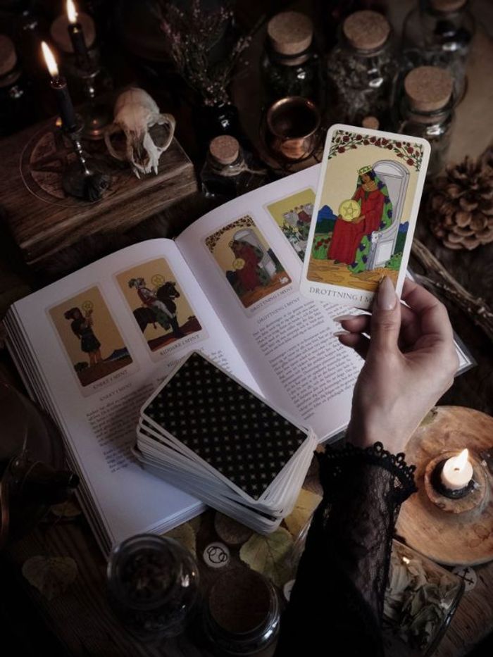 Bok "Din guide till modern spiritualitet" - Sanna Sporrong