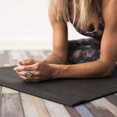Yogamatta Love Extra Black 6mm - Love Generation Yogamatta Love Extra Black 6mm - Love Generation
