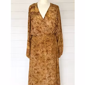 Klänning Ananda återvunnen sari Nr 107 Klänning Ananda återvunnen sari Nr 107