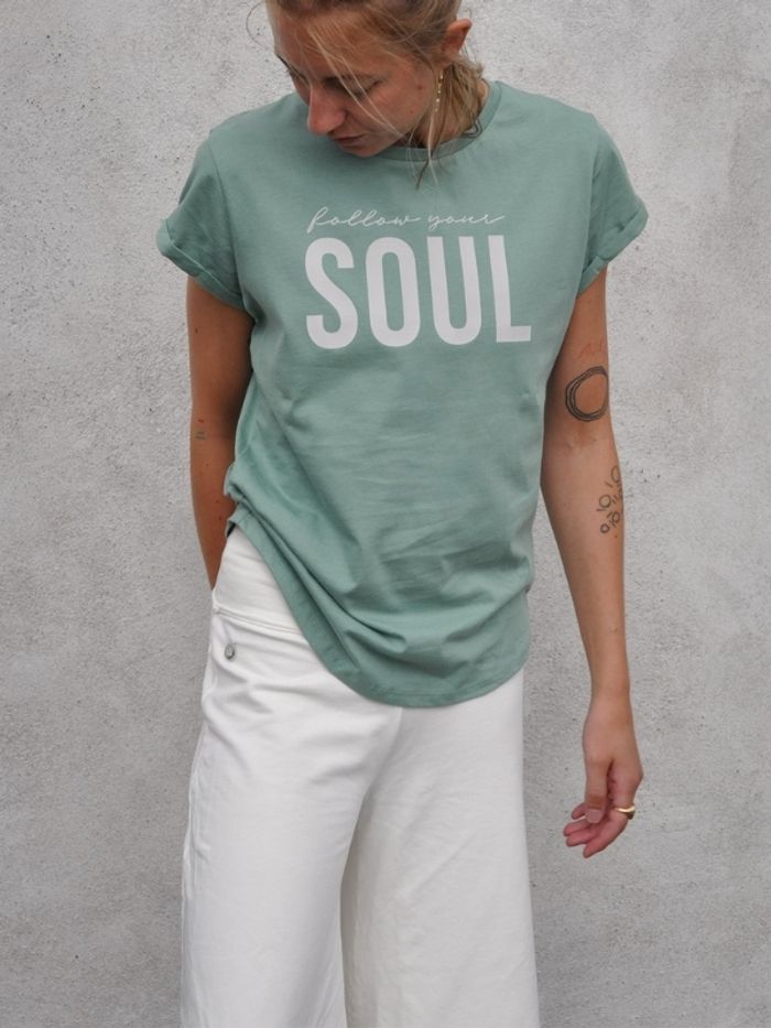 T-shirt "Follow Your Soul" Mintgrön - Soul Factory