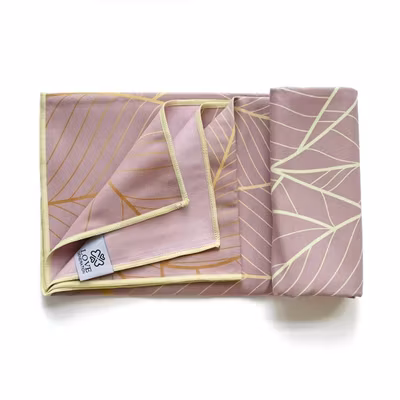 Yogahandduk "2-sidig" Pink Leaves - Love Generation Yogahandduk "2-sidig" Pink Leaves - Love Generation