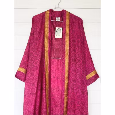 Kimono Uma återvunnen sari Nr 163 Kimono Uma återvunnen sari Nr 163