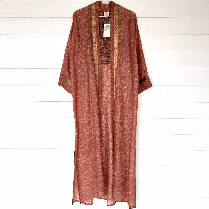 Kimono Uma återvunnen sari Nr 168