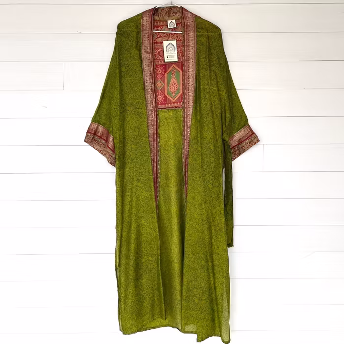 Kimono Uma återvunnen sari Nr 169