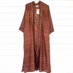 Kimono Uma återvunnen sari Nr 171
