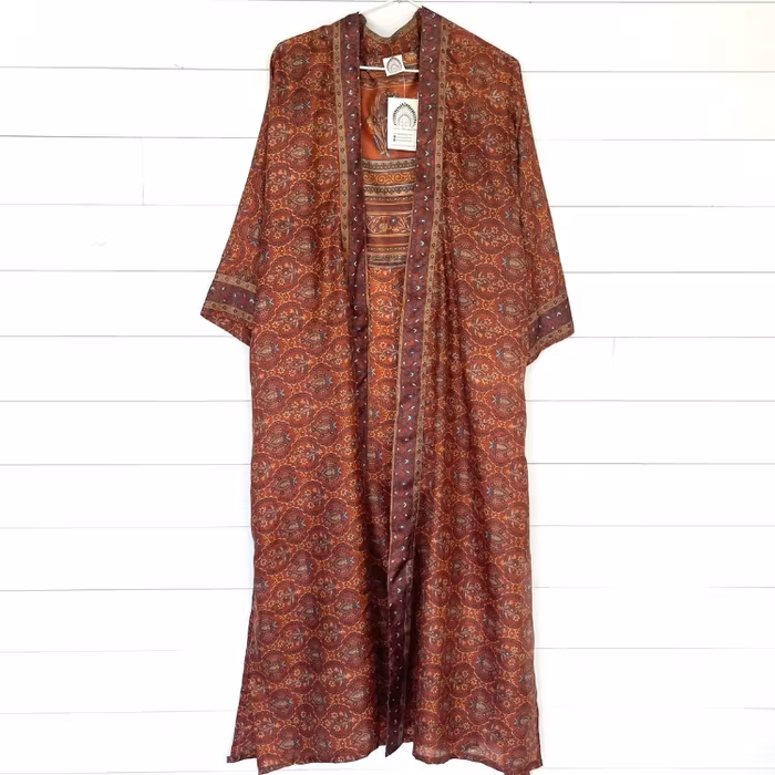 Kimono Uma återvunnen sari Nr 171